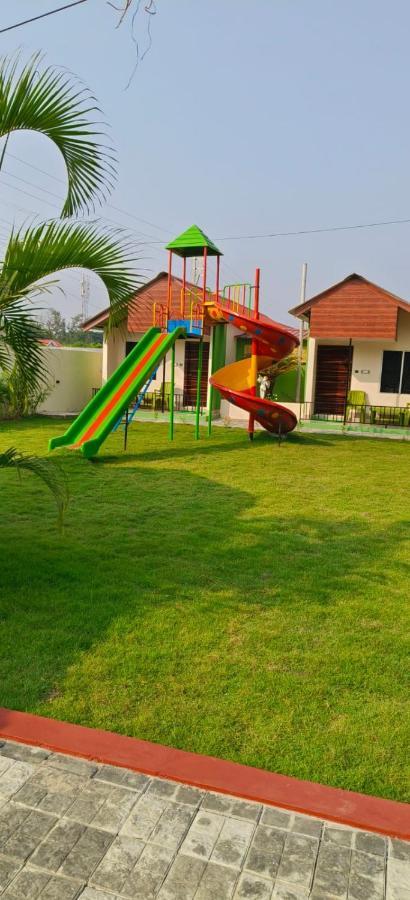 New Mouchak Hotel & Resorts Tajpur Ngoại thất bức ảnh